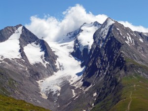alpine-570562_1920
