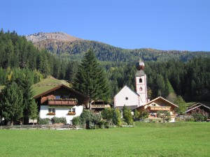 maria-dornach-905017_1920