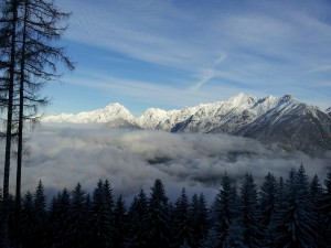 mountain-range-527043_1920